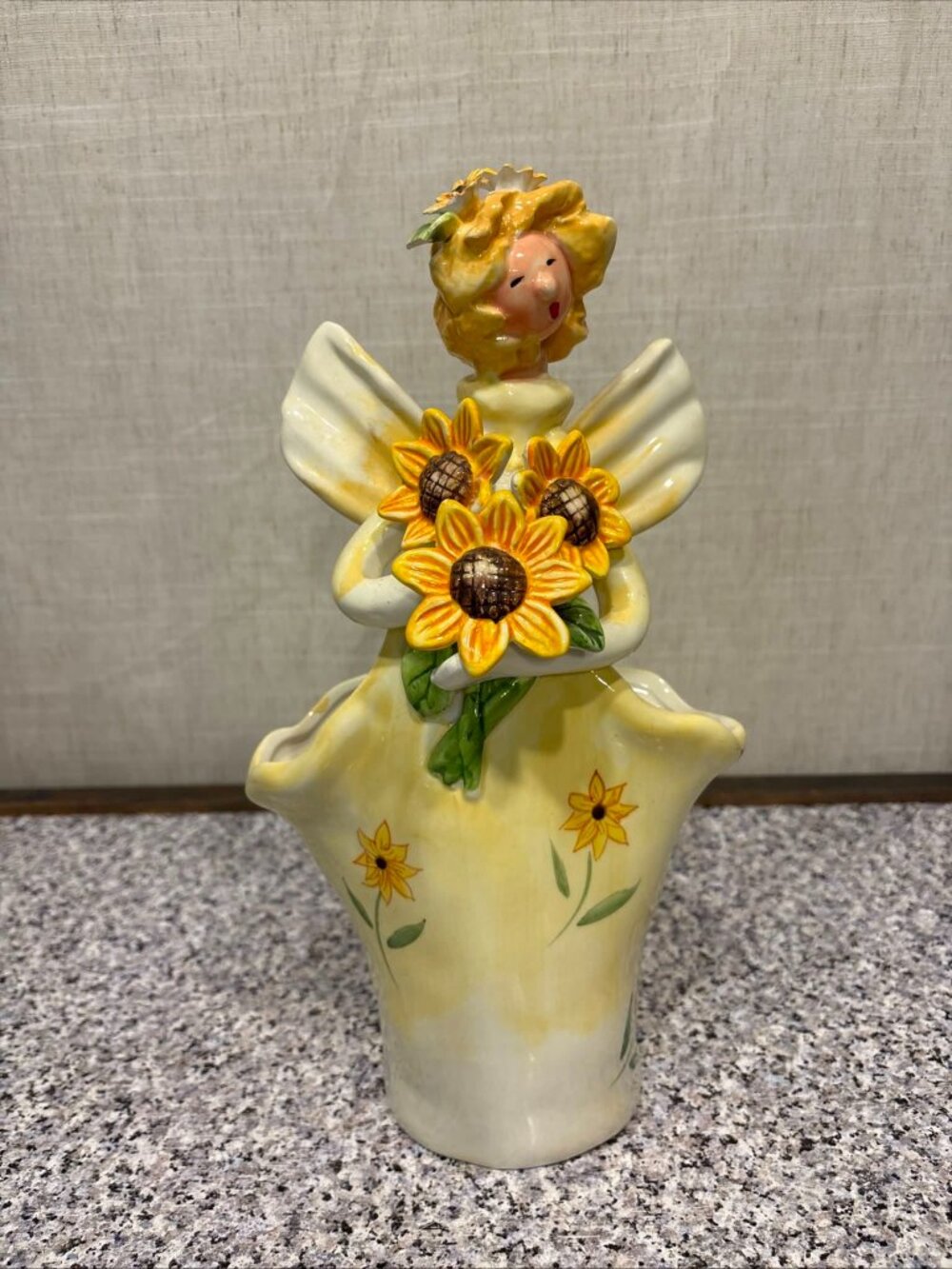 Jay Import Sunflower Girl Vase 12 1/2” heigh - Adorable